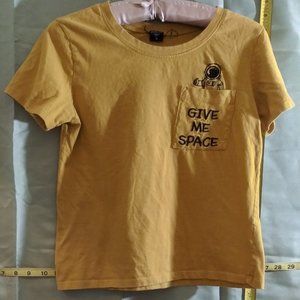 Give Me Space Yellow Graphic Pocket Tee by Vibe N', Juniors size S